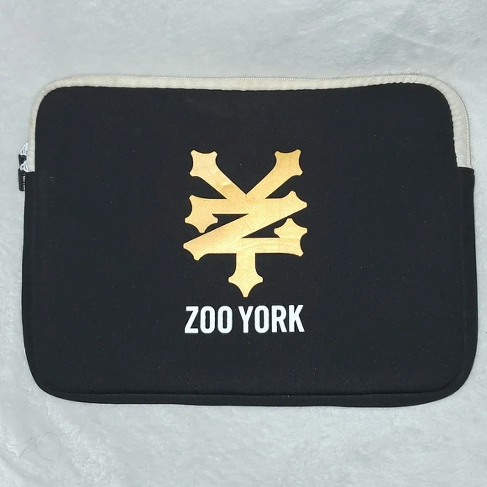Zoo York Laptop Sleeve Old School New York Vintage 90s